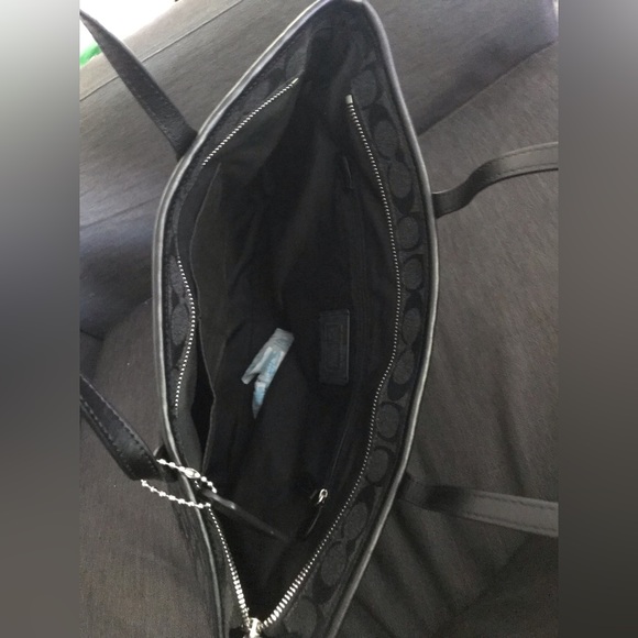 Coach Zip Top Tote In Signature Canvas - Picture 4 of 5